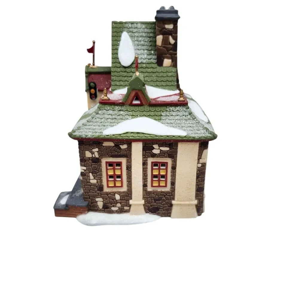 Dept 56 North Pole Series North Pole Express Depot Porcelain Hand Painted VTG 93